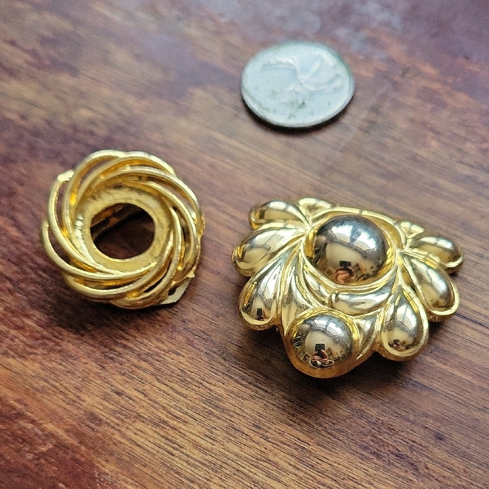 Gold-Tone Scarf Clasp Set